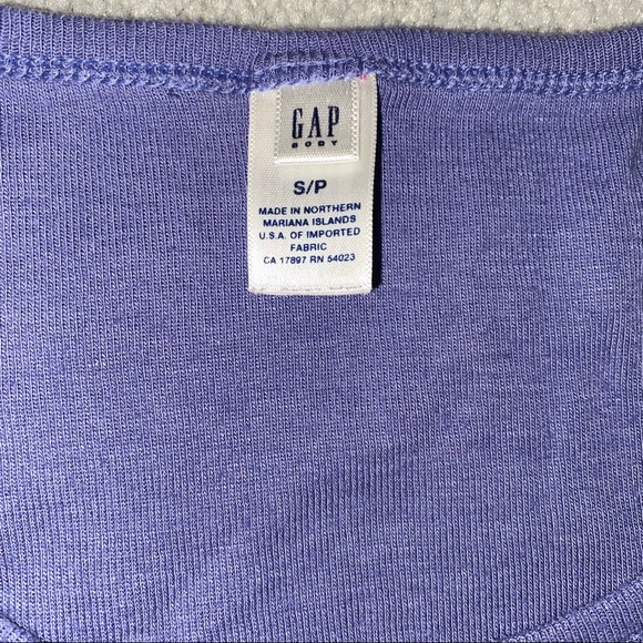 Gap Ruffle Cuff Sleeve Long-Sleeve T-Shirt - Picture 6 of 8